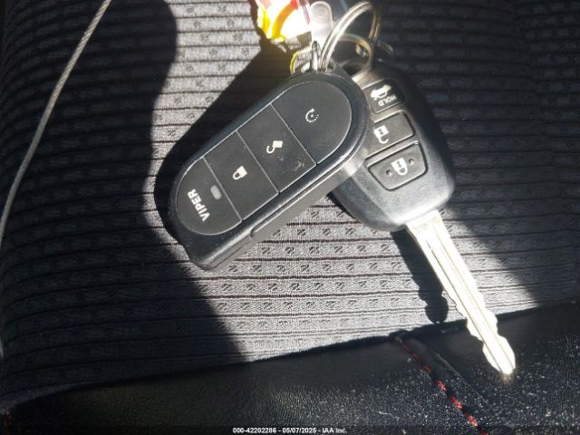 4T1BF1FKXHU389171 Toyota CAMRY SE
