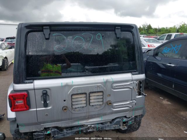 1C4HJXFG4JW174603 Jeep Wrangler