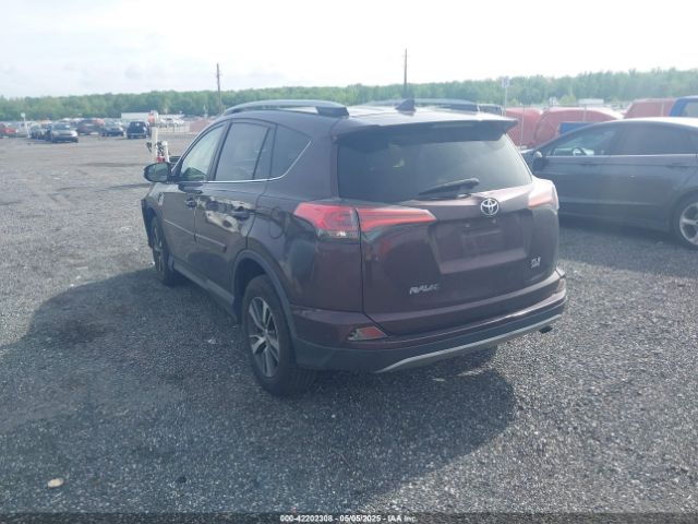2T3RFREV4HW590998 Toyota Rav4 Xle