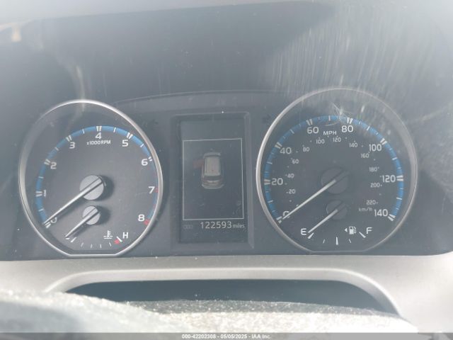 2T3RFREV4HW590998 Toyota Rav4 Xle