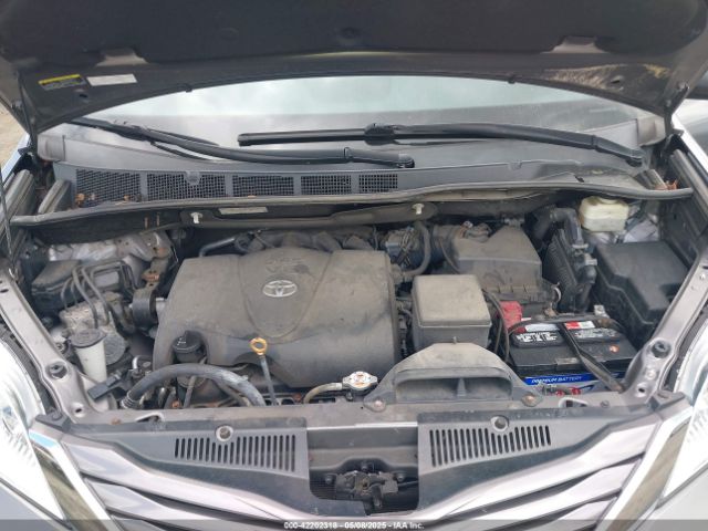 2017 TOYOTA SIENNA 5TDJZ3DC5HS182934 Photo 9