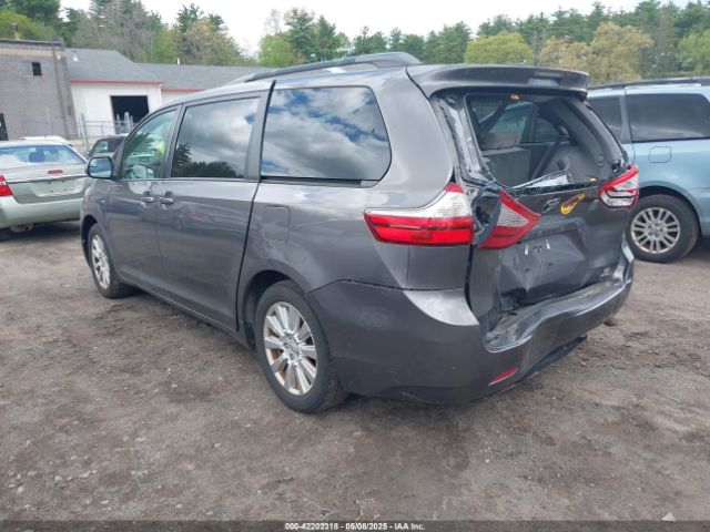 2017 TOYOTA SIENNA 5TDJZ3DC5HS182934 Photo 2