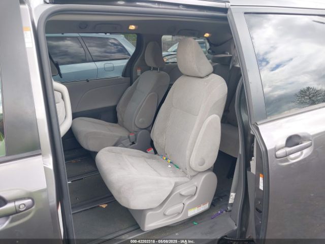2017 TOYOTA SIENNA 5TDJZ3DC5HS182934 Photo 7