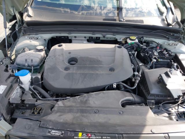 YV4L12UM0R2310523 Volvo Xc40 B5 Ultimate Dark Theme