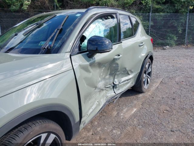 YV4L12UM0R2310523 Volvo Xc40 B5 Ultimate Dark Theme