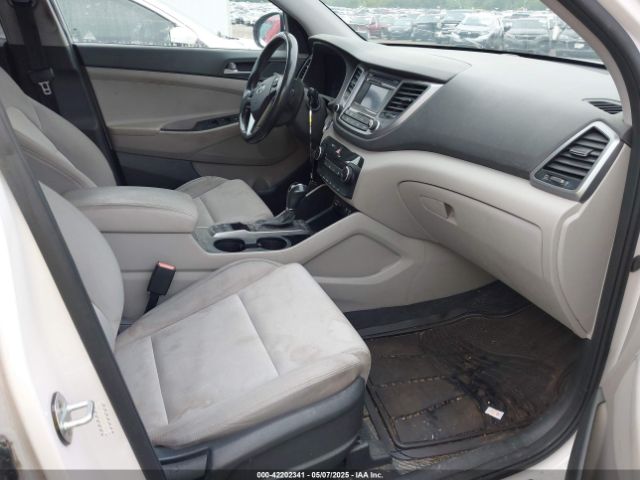 KM8J33A23GU215481 Hyundai Tucson Sport