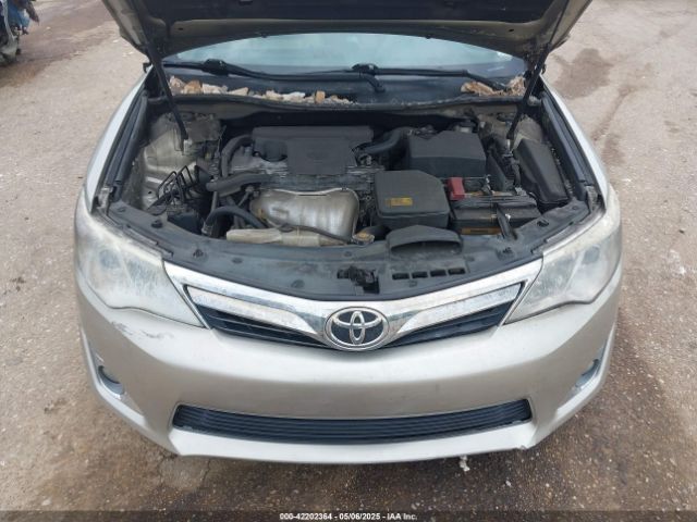 4T1BF1FK2EU762490 Toyota CAMRY XLE
