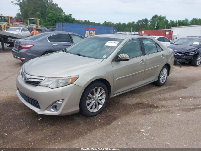 4T1BF1FK2EU762490 Toyota CAMRY XLE