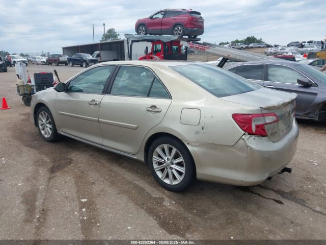 4T1BF1FK2EU762490 Toyota CAMRY XLE
