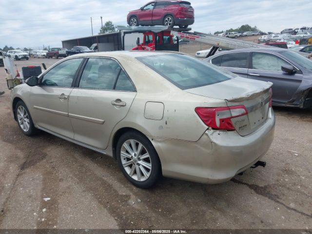 4T1BF1FK2EU762490 Toyota CAMRY XLE