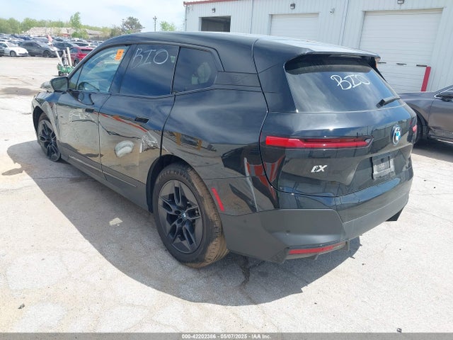 WB523CF03RCN75161 BMW 2024