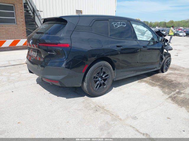 WB523CF03RCN75161 BMW 2024