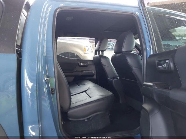 3TMCZ5AN8KM276615 Toyota Tacoma Trd Off Road