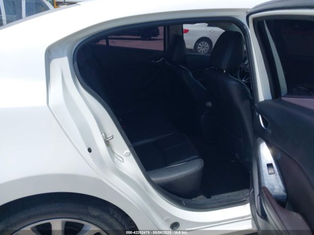 JM1BN1V76H1106335 Mazda Mazda3 Touring