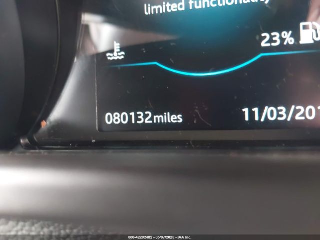 SADCJ2GX8JA329196 Jaguar F-pace 30t Premium