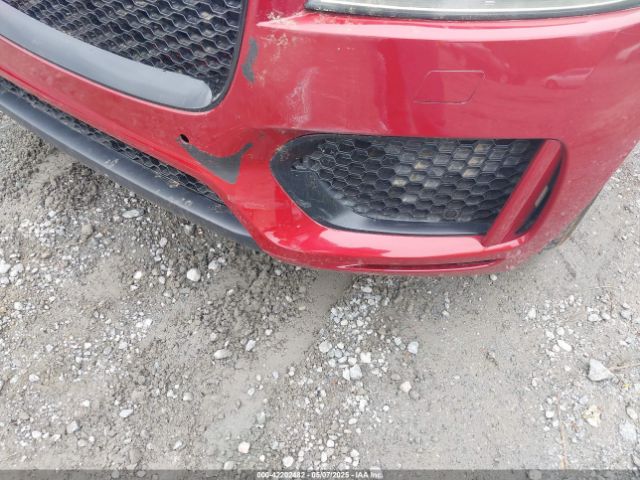 SADCJ2GX8JA329196 Jaguar F-pace 30t Premium
