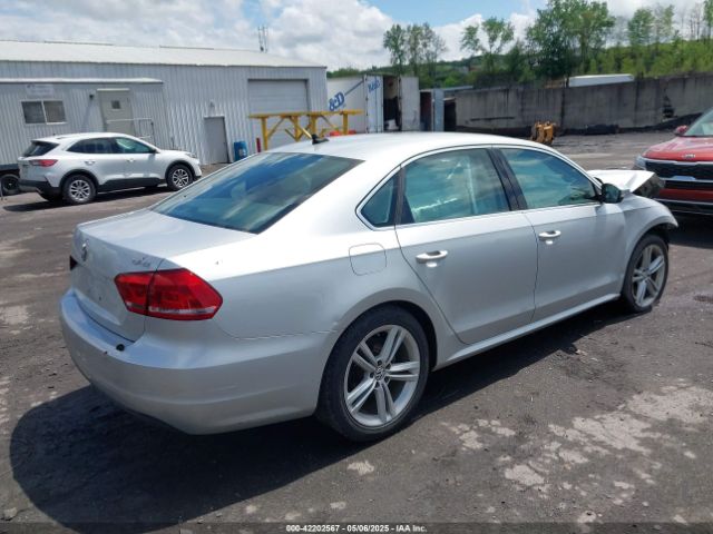 1VWBT7A32EC070023 Volkswagen Passat 1.8t Se