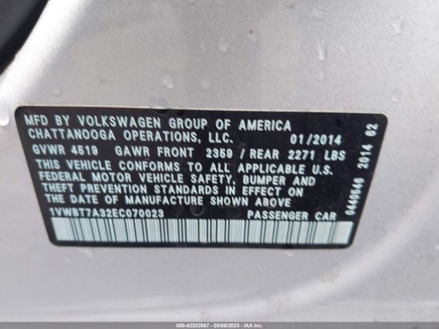 1VWBT7A32EC070023 Volkswagen Passat 1.8t Se