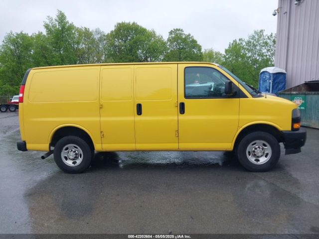 1GCWGAFP8M1175127 Chevrolet Express Cargo Rwd 2500 Regular Wheelbase Wt