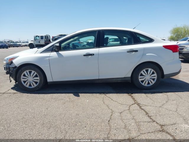 1FADP3E27HL284980 Ford FOCUS S