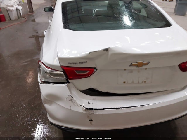1G1ZE5ST4HF116347 Chevrolet MALIBU 1LT