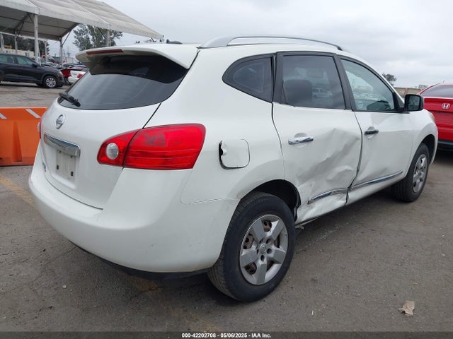 JN8AS5MT5FW661016 Nissan Rogue
