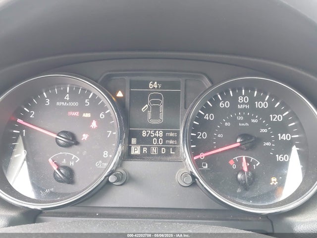 JN8AS5MT5FW661016 Nissan Rogue