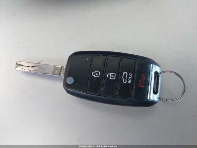 2018 KIA OPTIMA 5XXGT4L39JG255863 Photo 10