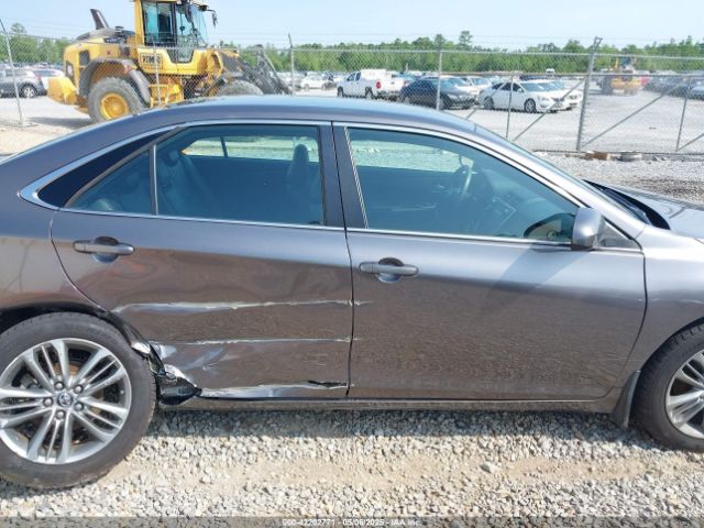 4T1BF1FK4HU814626 Toyota CAMRY SE