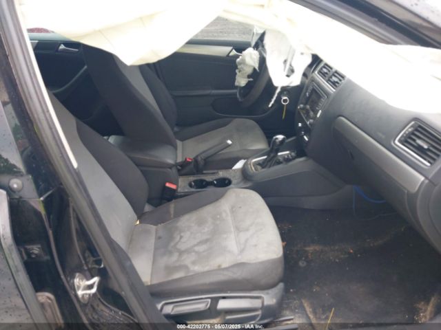 2017 VOLKSWAGEN JETTA 3VW2B7AJ1HM380152 Photo 4
