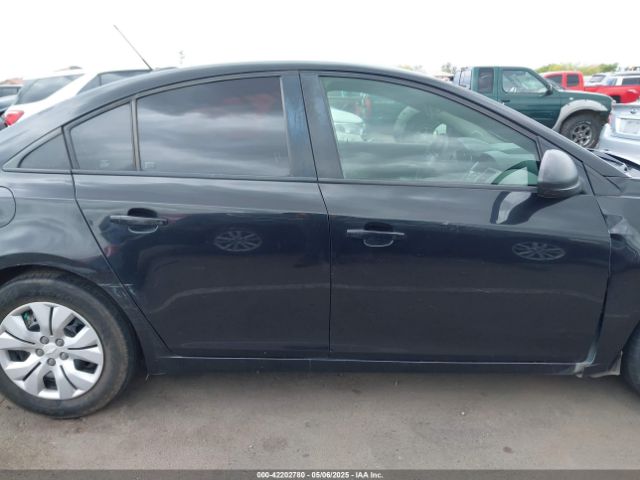 1G1PA5SH4F7155493 Chevrolet Cruze Ls Auto