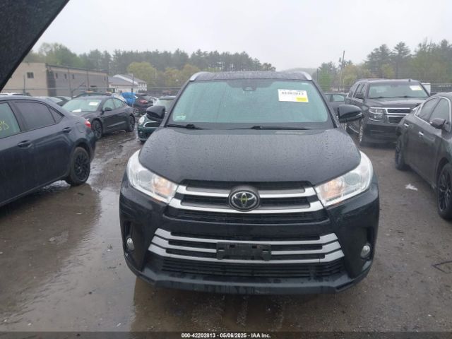 5TDJZRFH0JS887299 Toyota Highlander Xle
