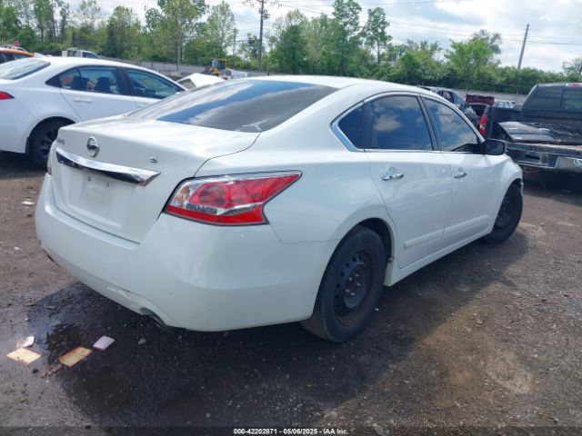1N4AL3AP1FN367872 Nissan Altima 2.5 S