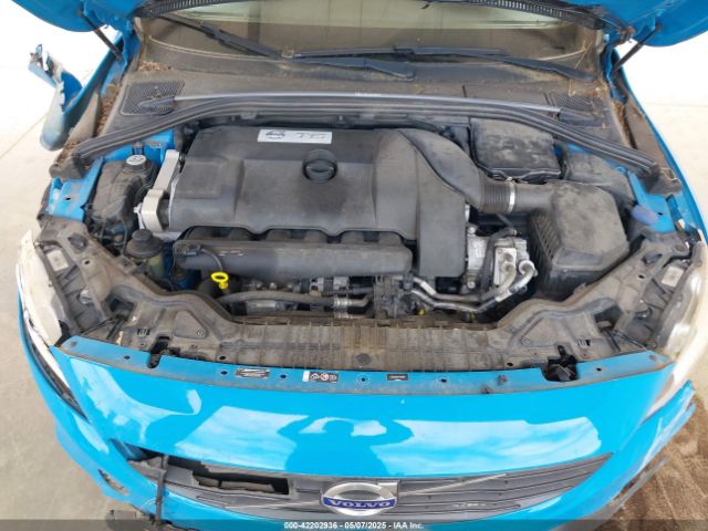 YV1902SS5F1222807 Volvo V60 T6 R-design Platinum
