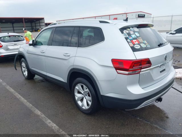 2018 VOLKSWAGEN ATLAS 1V2KR2CA5JC570959 Photo 2