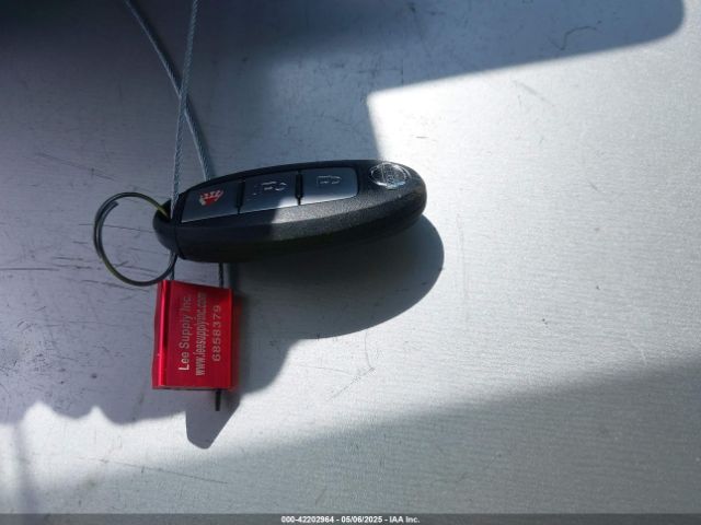 JN1BJ1CP5KW522596 Nissan Rogue Sport Sv
