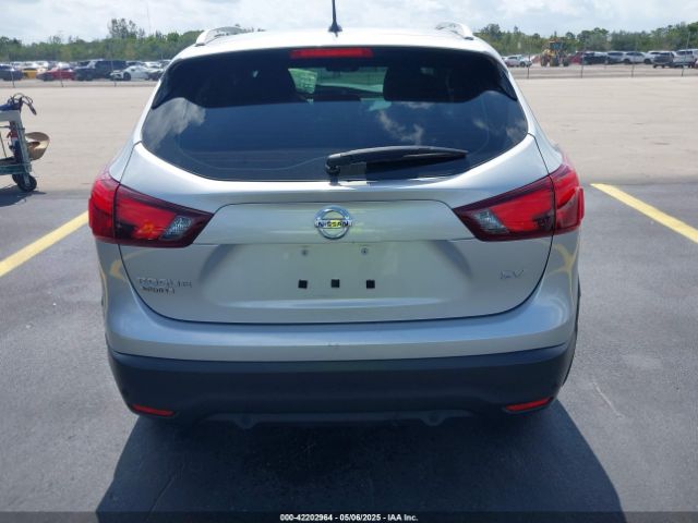JN1BJ1CP5KW522596 Nissan Rogue Sport Sv