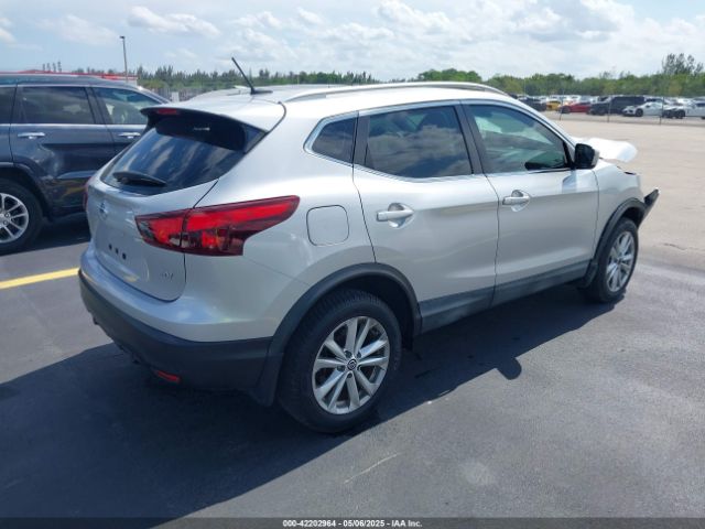 JN1BJ1CP5KW522596 Nissan Rogue Sport Sv