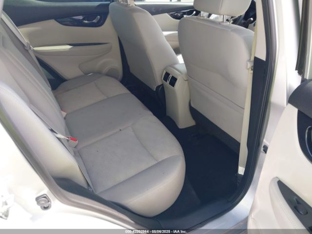 JN1BJ1CP5KW522596 Nissan Rogue Sport Sv