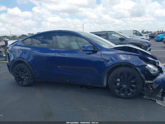 7SAYGDED8RF015882 Tesla Model Y Long Range Dual Motor All-wheel Drive/rwd