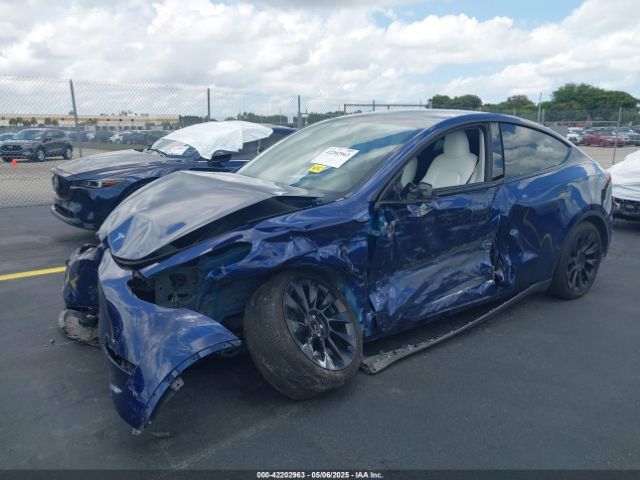 7SAYGDED8RF015882 Tesla Model Y Long Range Dual Motor All-wheel Drive/rwd