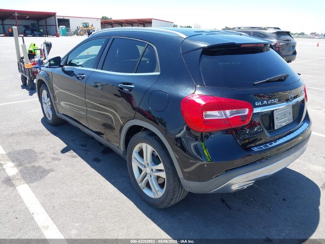 WDCTG4GB5GJ212785 Mercedes-Benz Gla 250 4matic
