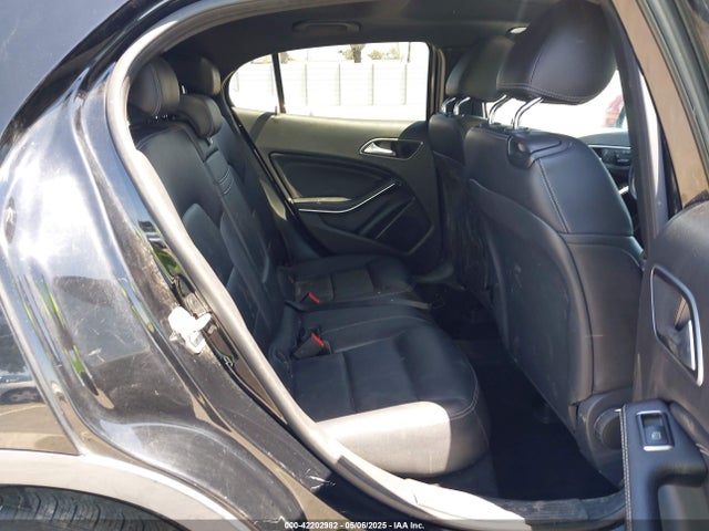 WDCTG4GB5GJ212785 Mercedes-Benz Gla 250 4matic