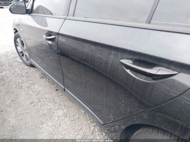 KMHC65LD5KU164424 Hyundai IONIQ PLUG-IN HYBRID