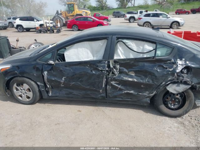 3KPFK4A72HE120764 KIA FORTE LX