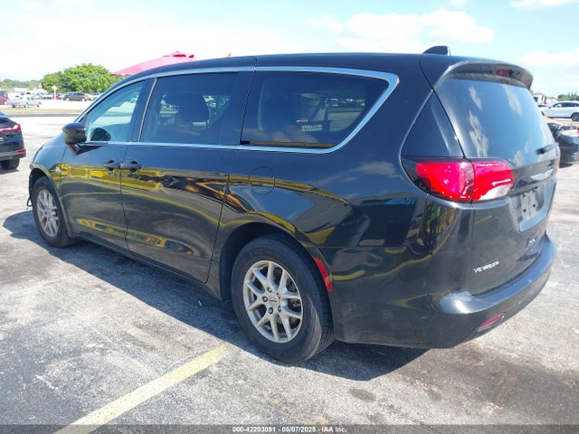 Chrysler Voyager Lx 2023 2C4RC1CG8PR525305 Image 3