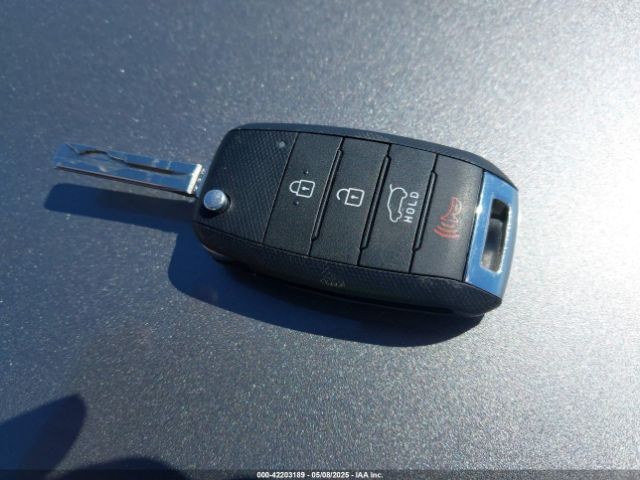 KNDPBCAC4F7684408 KIA Sportage Lx