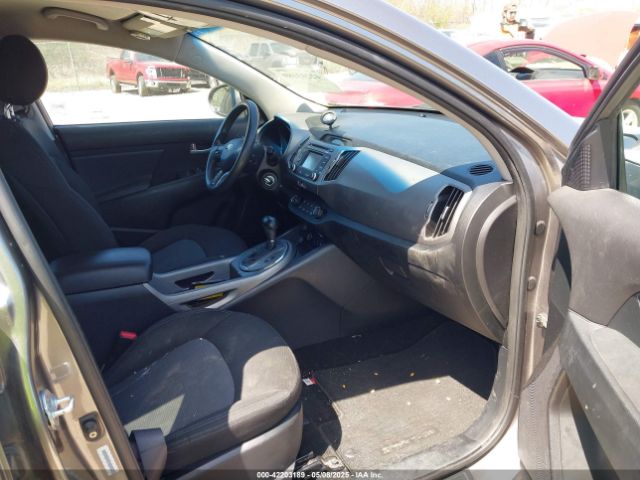 KNDPBCAC4F7684408 KIA Sportage Lx