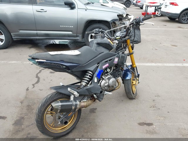 JKABRRJ12PDA25119 Kawasaki Z125 Pro