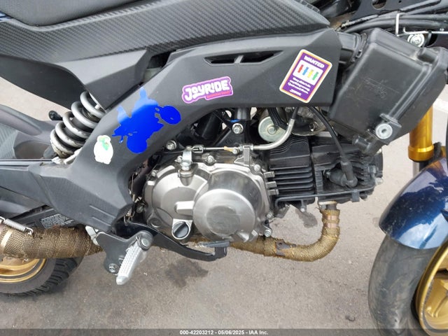 JKABRRJ12PDA25119 Kawasaki Z125 Pro